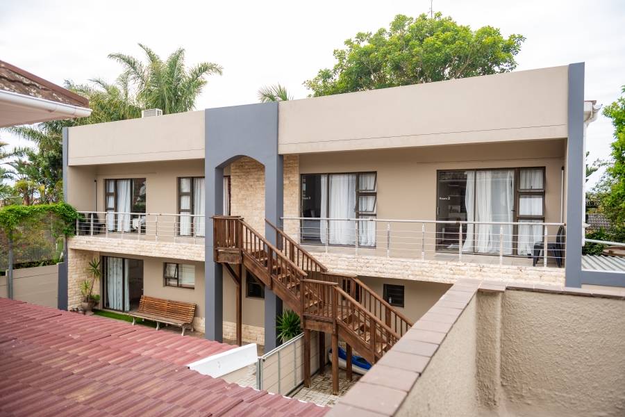 9 Bedroom Property for Sale in Nahoon Beach Eastern Cape